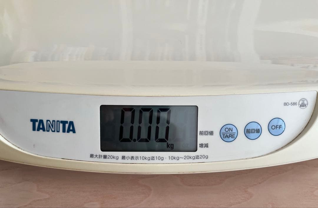 タニタ 体重計 デジタルベビースケール ホワイト BD-586-WH