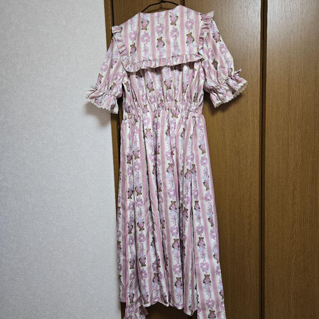 値下げ✨️　アクシーズファム　ピンク花柄クマとティーカップ ワンピース✨️