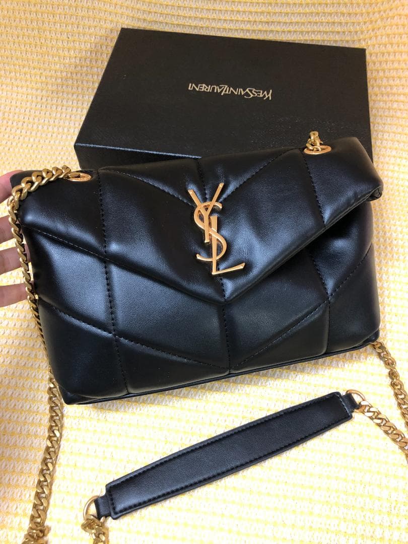迅速発送>>（ラムスキンレザー）ショルダーバッグ 　YSL金色ロゴ　♬黒　超美品