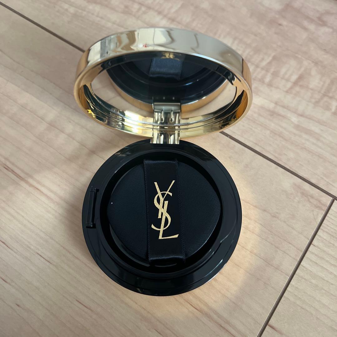 YSL ラディアントタッチ グロウパクト B20 本体