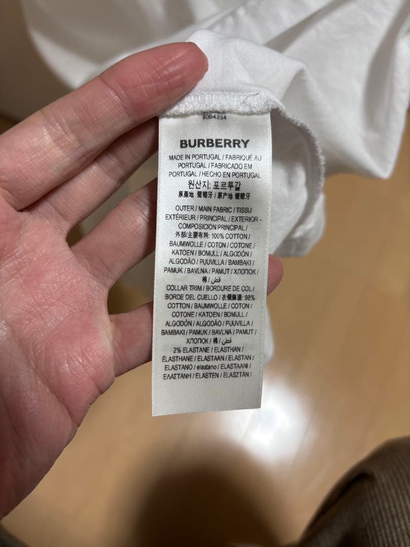 美品BURBERRY ホワイト Tシャツ