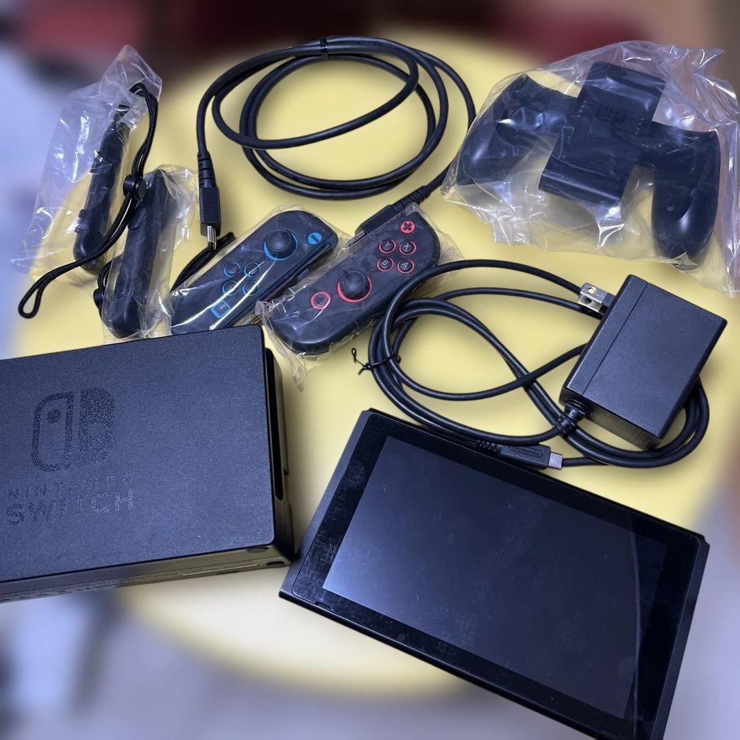 Nintendo Switch 本体 青/赤Joy-Con付き　キャリーケース