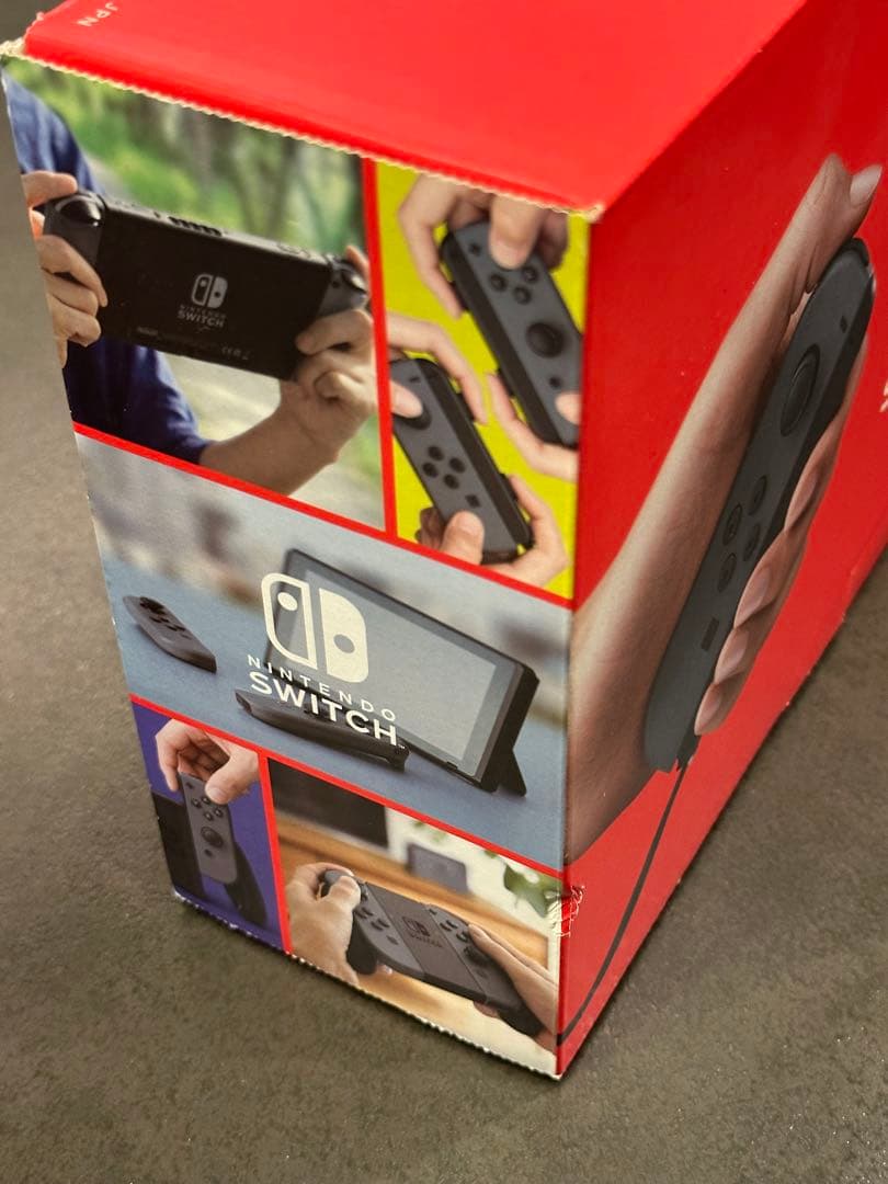 Nintendo Switch 本体　(画面保護シール付き)
