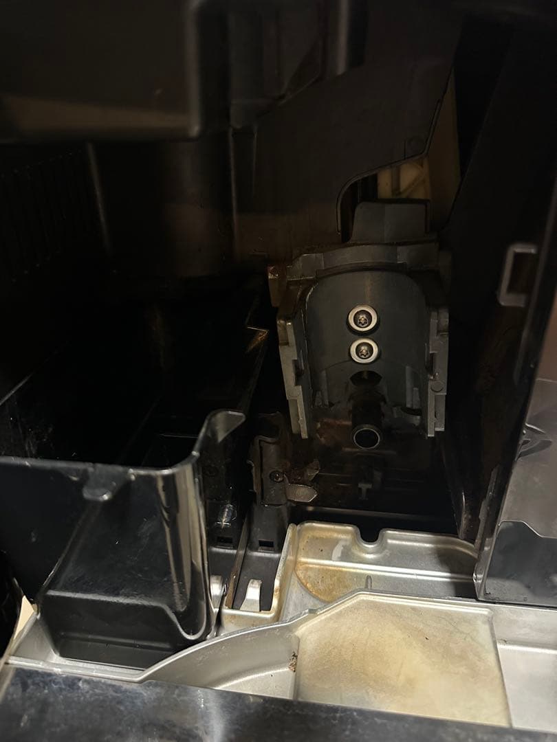 デロンギ マグニフィカ ESAM03110S 全自動エスプレッソマシン