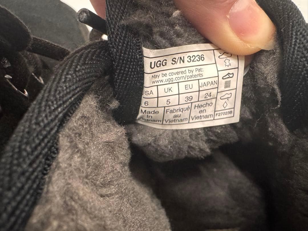 UGG アグ ムートンブーツ 黒 3236 24cm