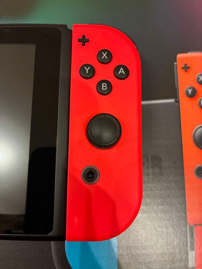 Nintendo Switch ニンテンドースイッチ　本体　ジョイコン付き