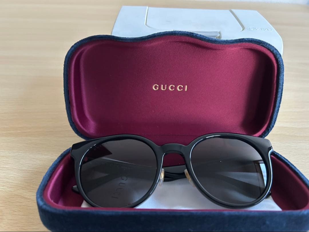 10日〜14日限定値下げ‼️GUCCI ブラック サングラス 専用ケース付き