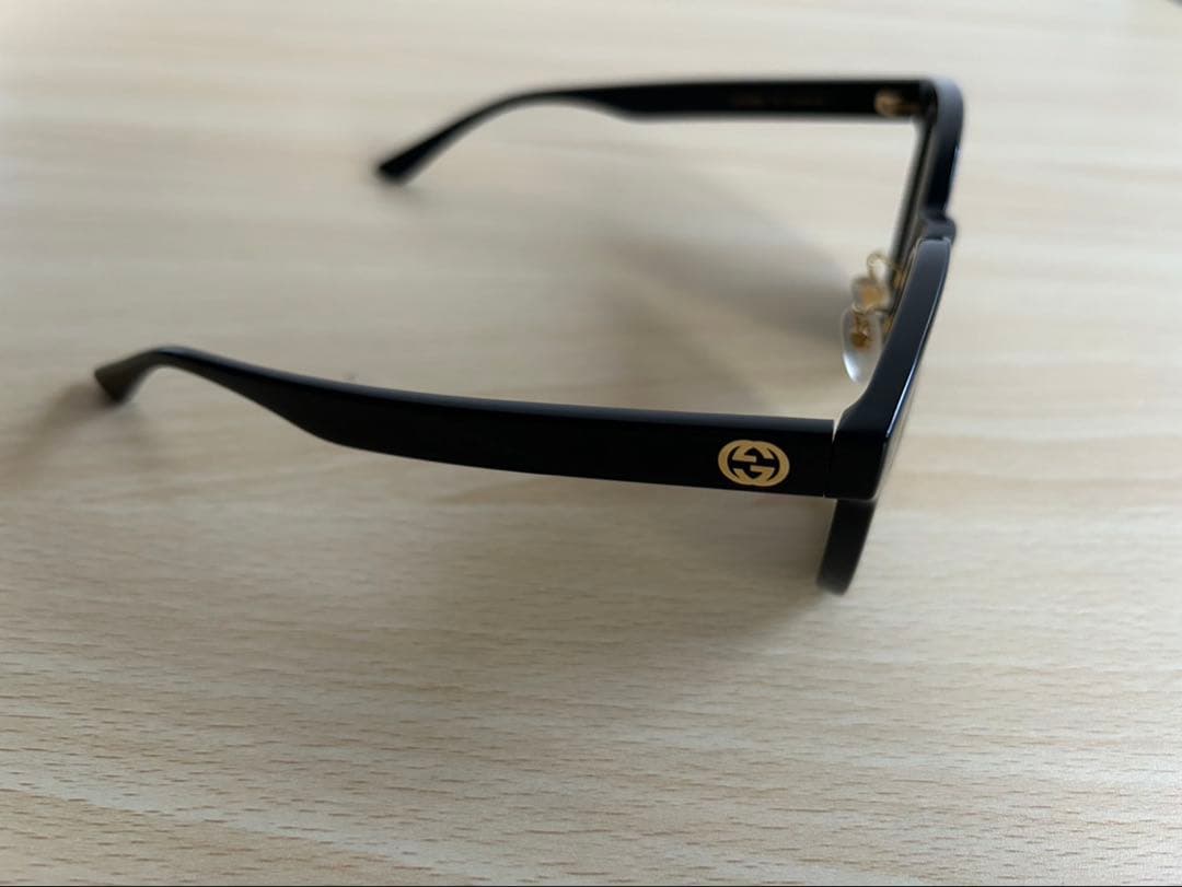 10日〜14日限定値下げ‼️GUCCI ブラック サングラス 専用ケース付き