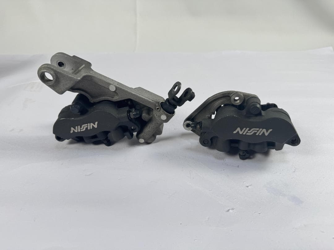 【希少】VFR800　ニッシンフロントブレーキキャリパー左右セット　サポート付き