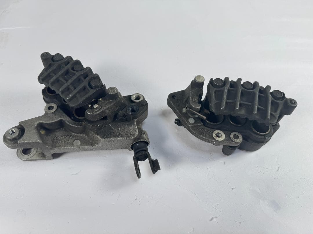 【希少】VFR800　ニッシンフロントブレーキキャリパー左右セット　サポート付き