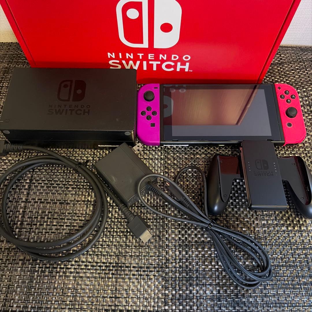 Nintendo Switch (L)ネオンパープル/(R)ネオンピンク
