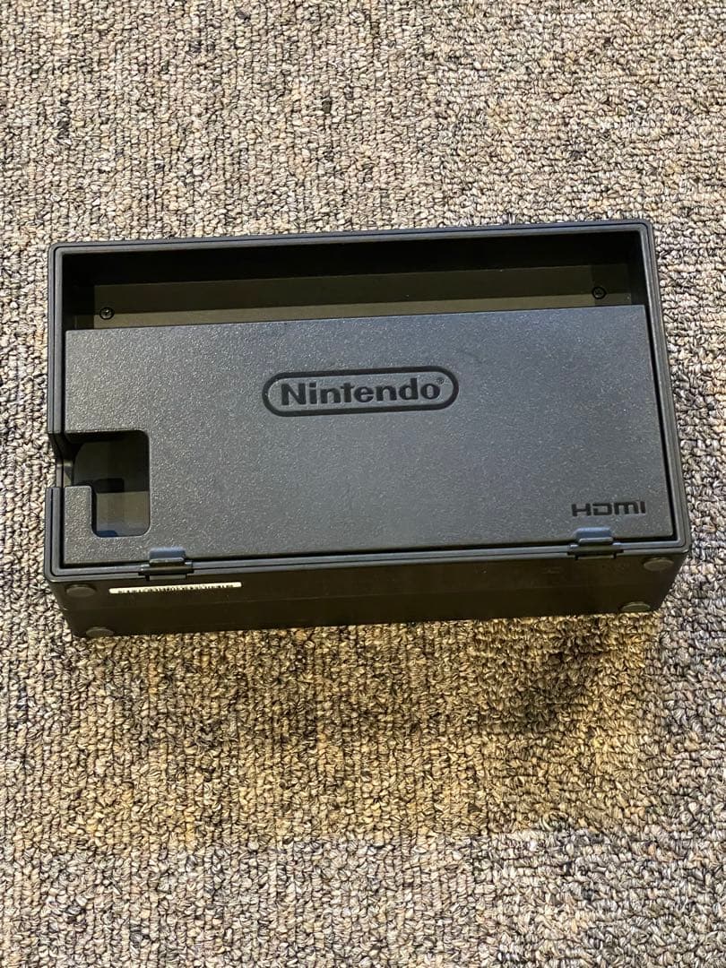 Nintendo Switch グレー 本体（コード類未使用）