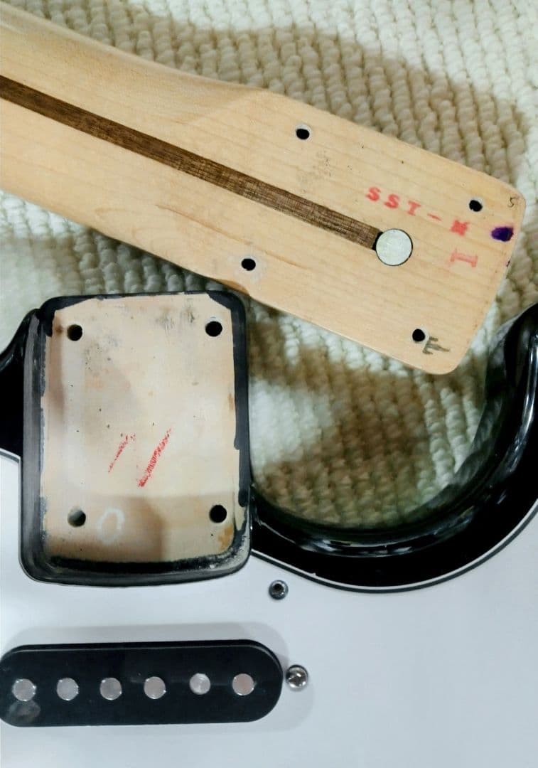 ♪Squier 「Silver Series M serial」STフジゲン製