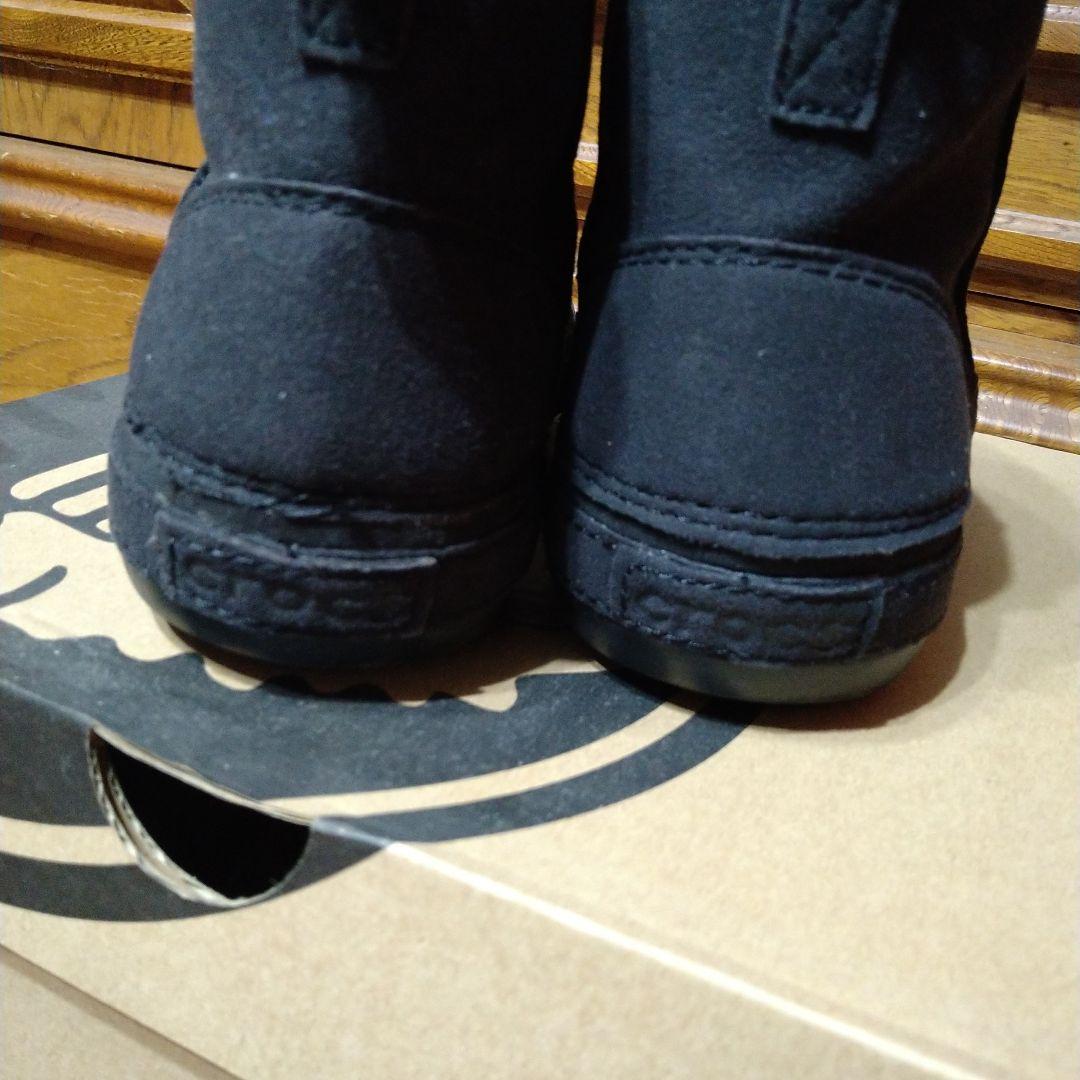 crocsクロックス　黒ショートブーツ　ボア　 スエード　W8 24cm