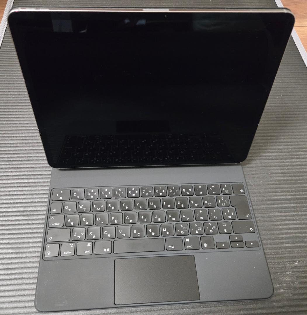 Apple iPad Air 13インチ 本体 + マジックキーボード