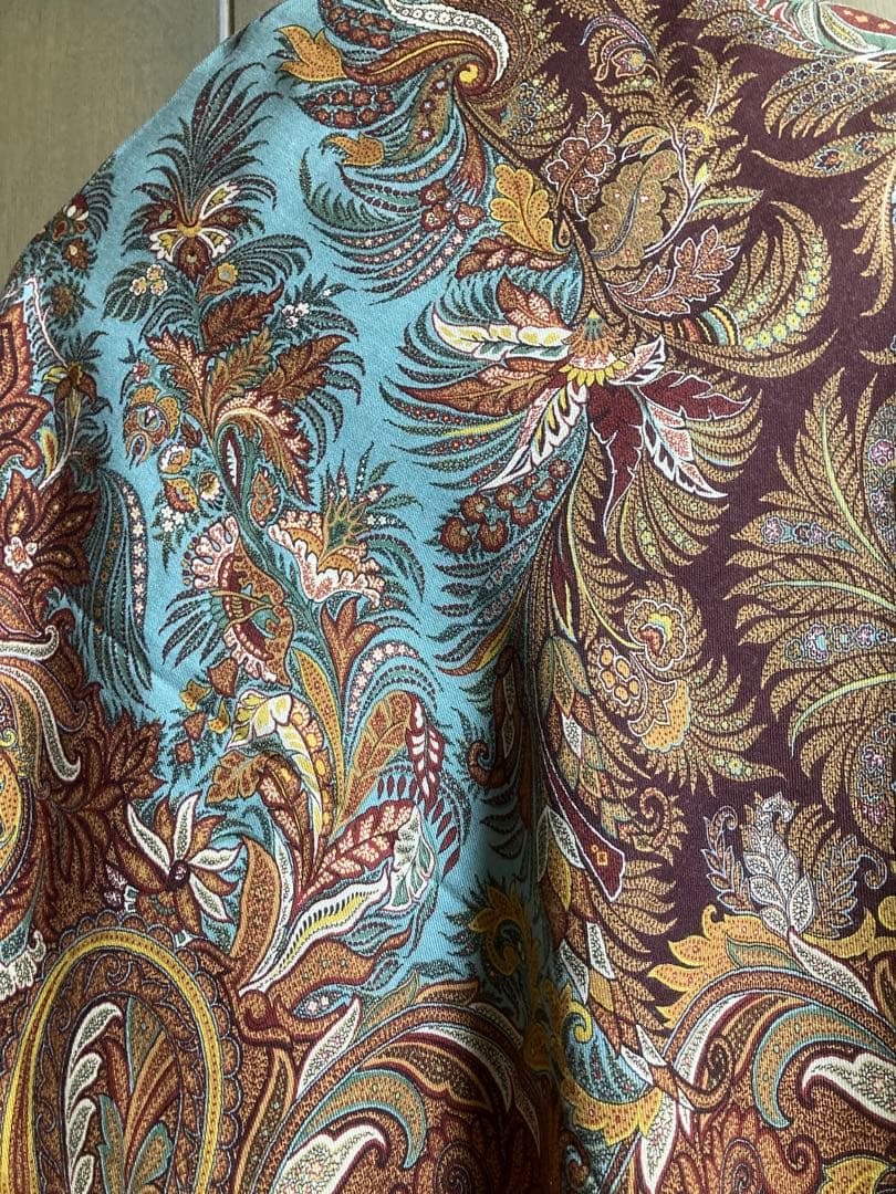 【ETRO】　エトロ大判ストール　明るめ茶系ペイズリー柄