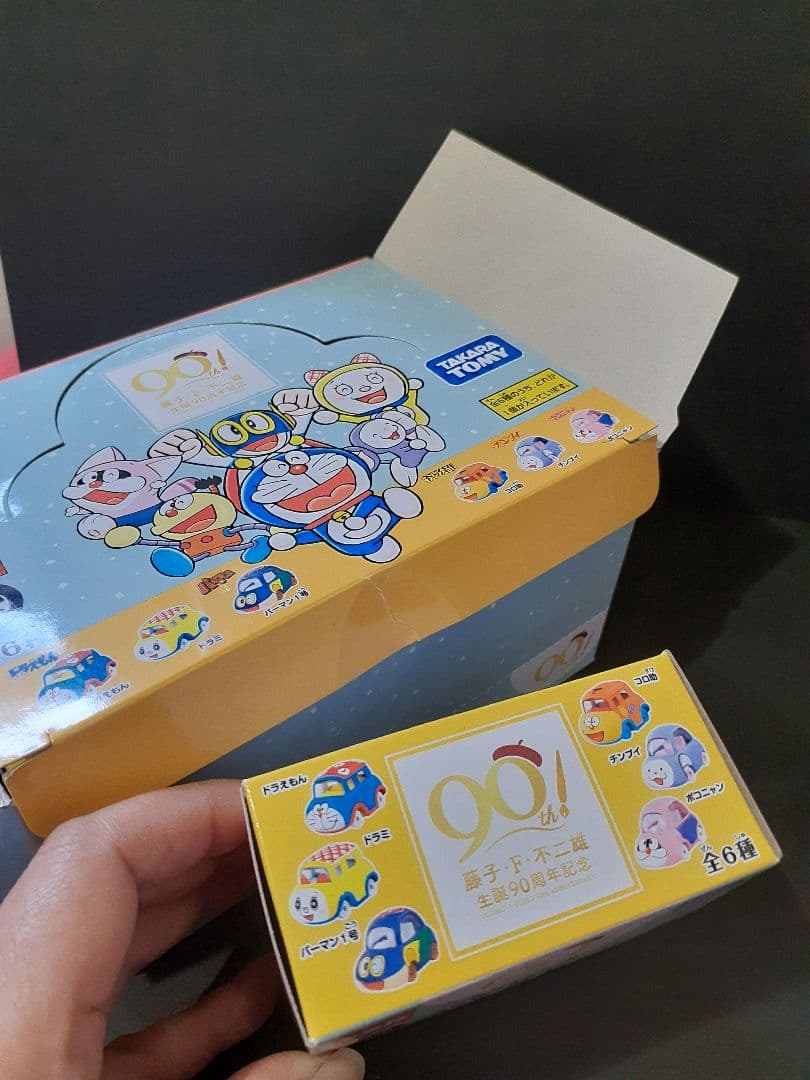 藤子F不二夫生誕90周年記念コレクション　トミカ６種コンプリートBOX