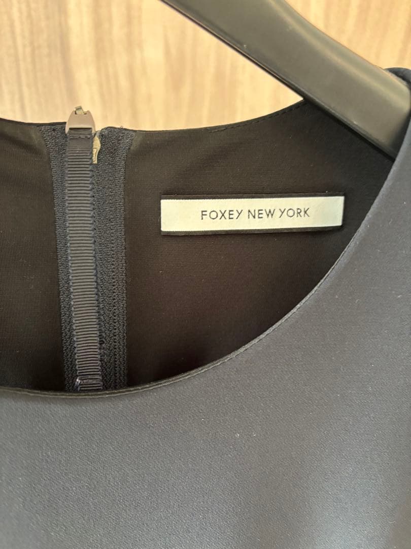 フォクシーNY 半袖 ひざ丈ワンピース　ネイビー42