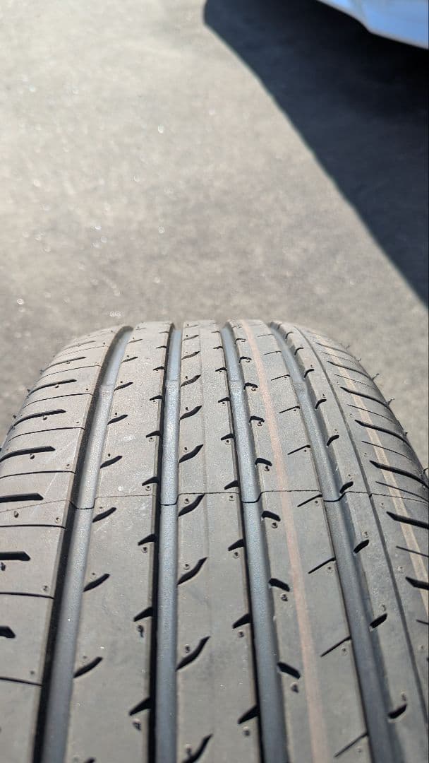 白水獅子星蛇　新車外し 225/65R17 40系アルファード 純正タイヤ