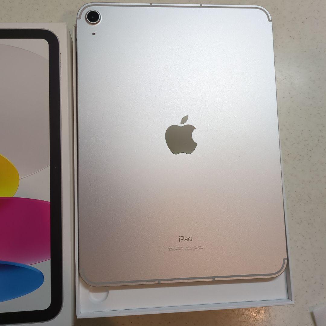 Apple iPad 第10世代　シルバー