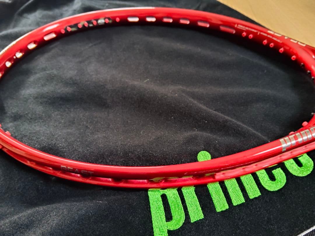 テニスラケットprince BEAST　O3 104　プリンス