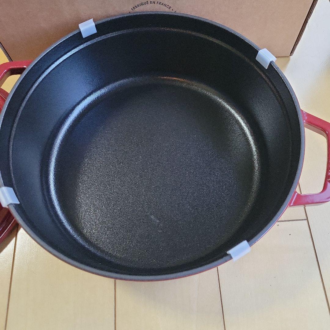 ストウブ　シャロー　ココットラウンド　チェリー　26cm