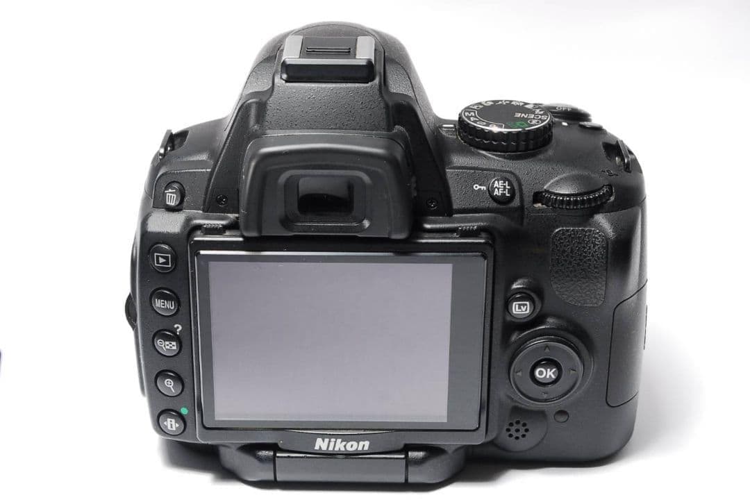 ♥初心者安心モデル♥Nikon D5000♥高画質 バリアングル液晶
