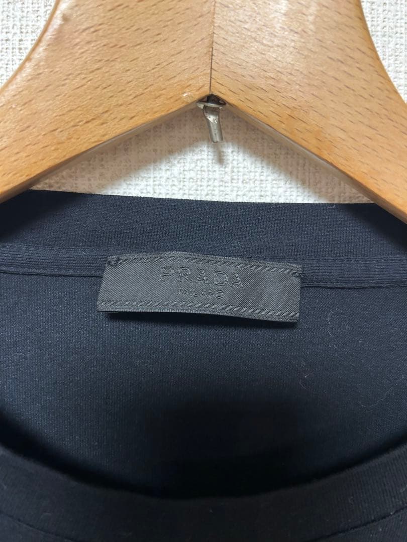 PRADA プラダ　Tシャツ