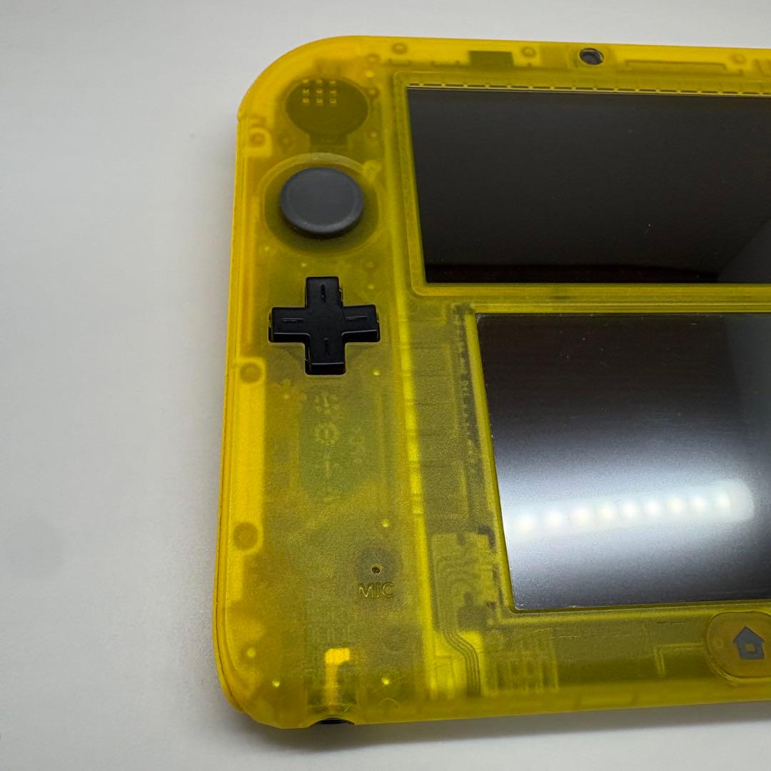 2781【極美品】ニンテンドー2DS ポケットモンスター ピカチュウ