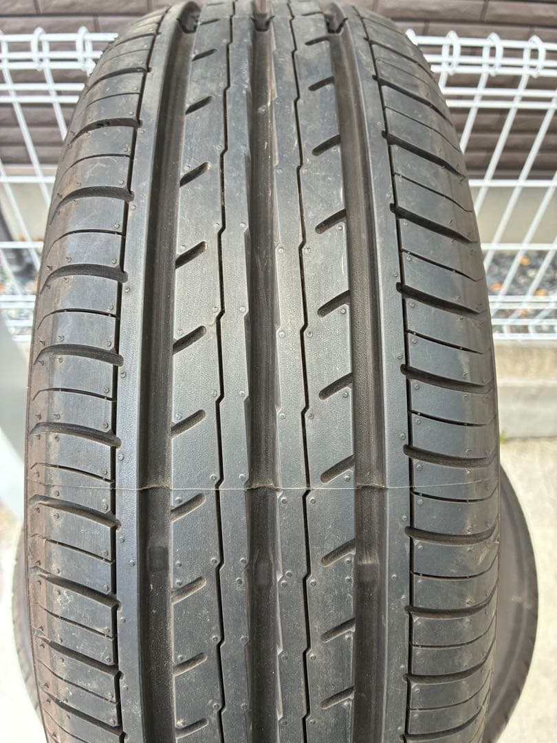 送料込み185/60r15YOKOHAMA ブルーアース25年製造4本セット