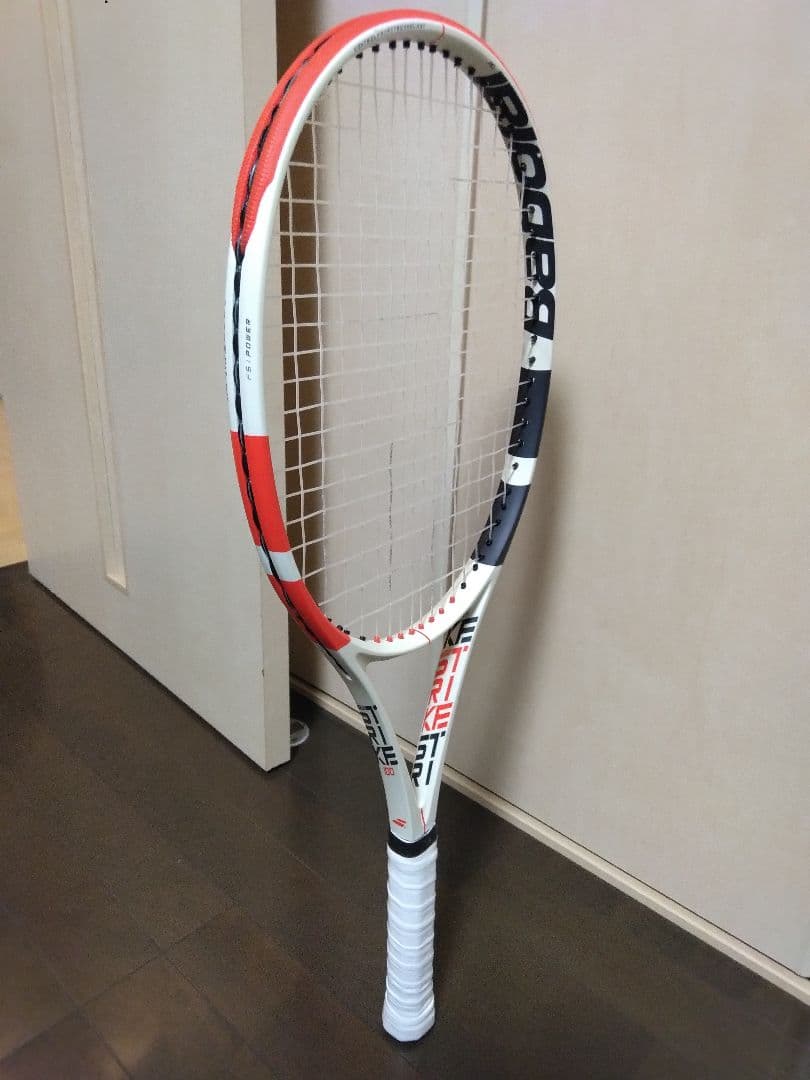 ガット新品！Babolat PURE STRIKE 100 硬式用テニスラケット