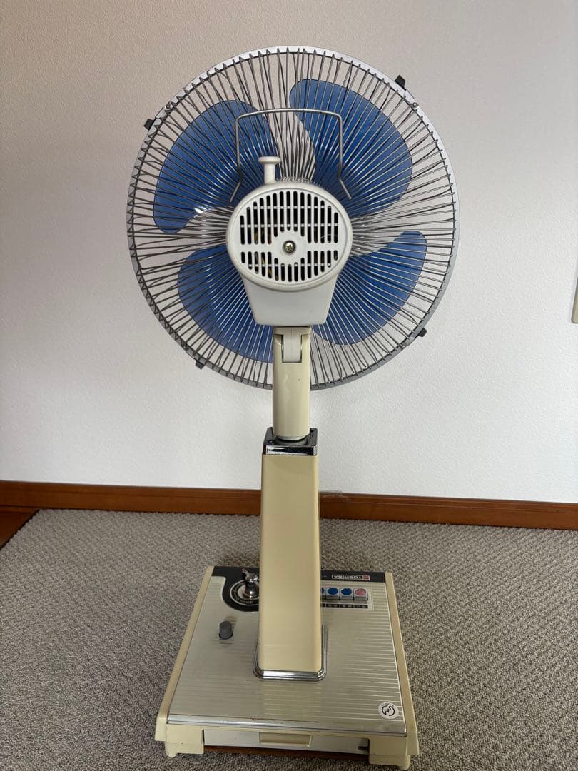 【値下げしました】東芝扇風機　昭和レトロの青い羽根の扇風機