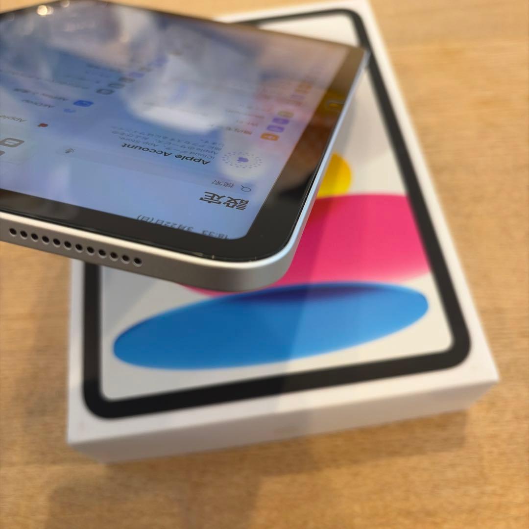 美品iPad 第10世代64GB シルバー　充電回数26回　バッテリー100％