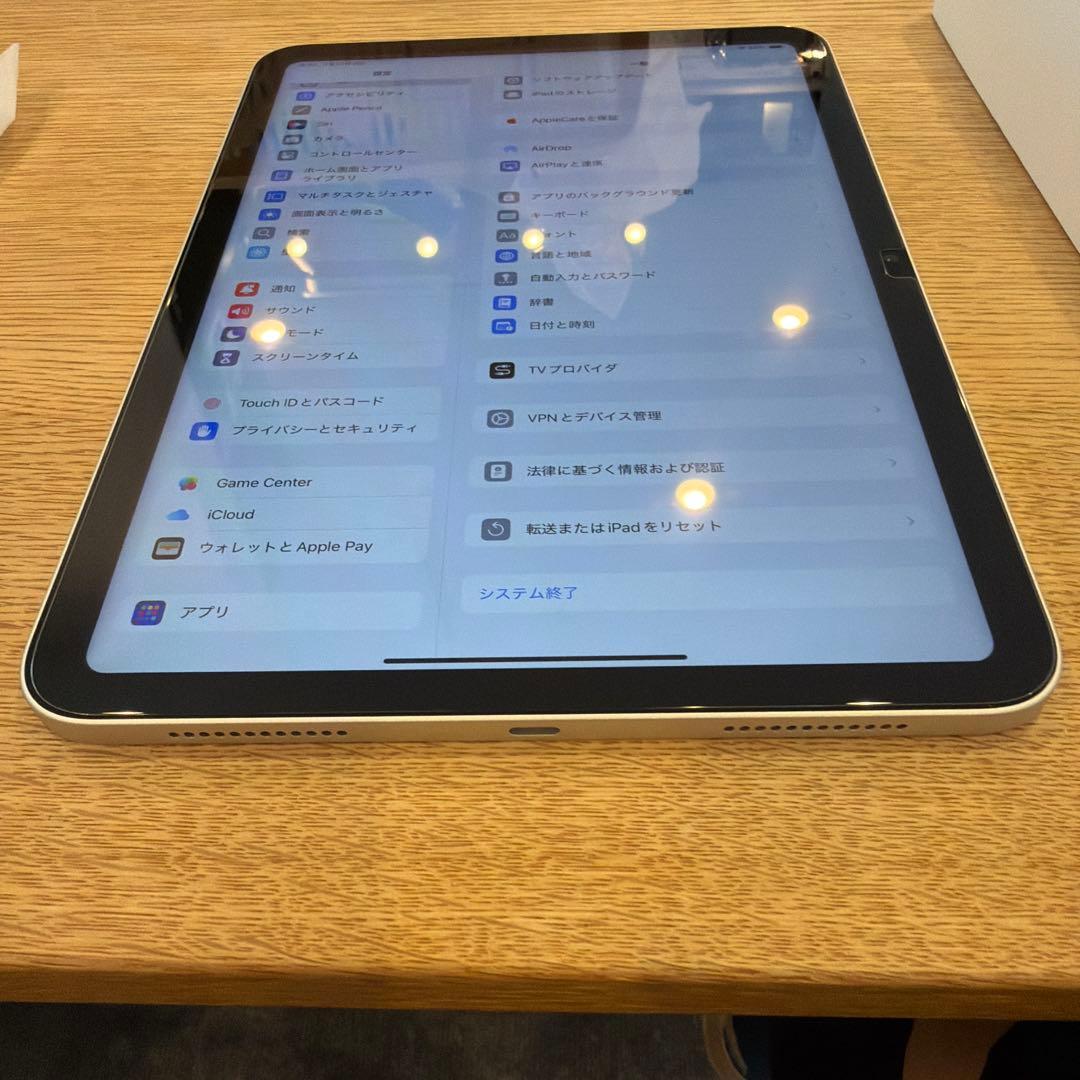 美品iPad 第10世代64GB シルバー　充電回数26回　バッテリー100％