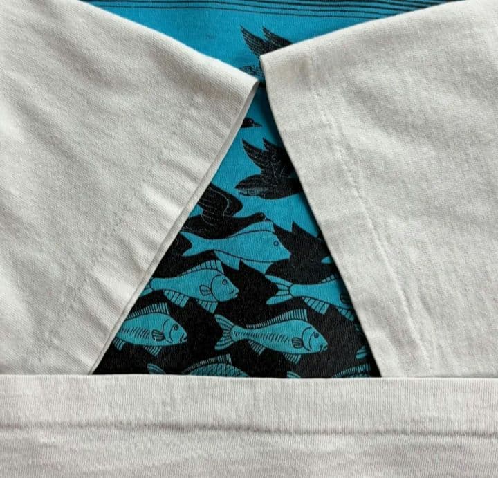 つ*か様 【 希少 】M.C.ESCHER Tシャツ Lサイズ 空と水 90s