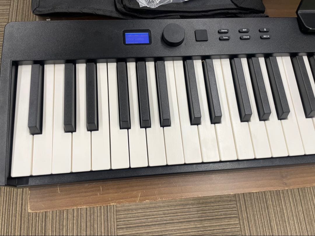 折りたたみ電子ピアノ　88鍵盤　充電タイプ　ブラック 鍵盤ライト機能あり