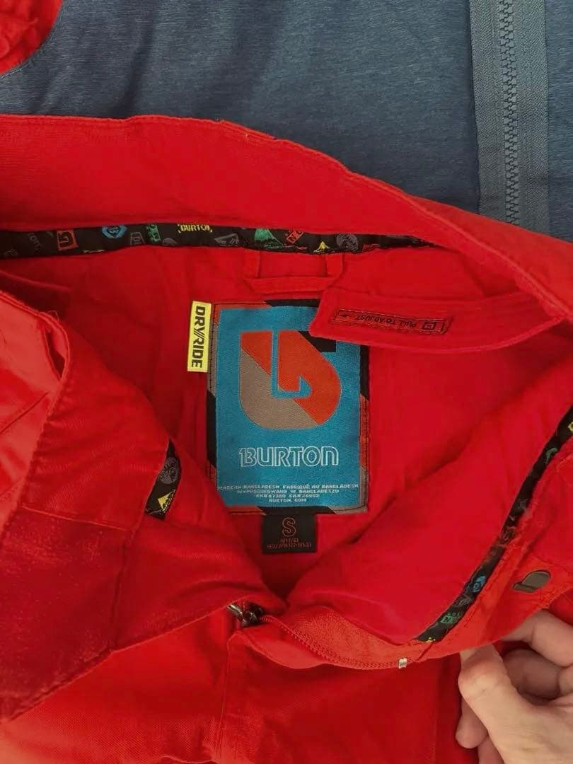BURTON DRYRIDEスノーボードウェア 子ども用 赤　スノボ　スキー S