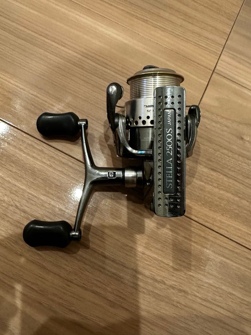 SHIMANO STELLA FW2500S スピニングリール