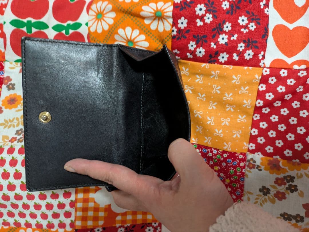 GUCCI 折りたたみ財布 ブラック