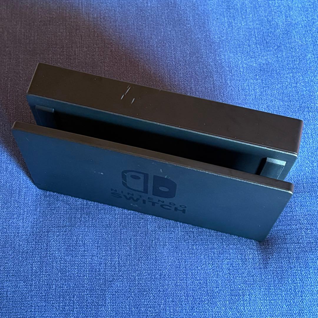 Nintendo Switch 本体(⚠️ACアダプター、箱無し)、ケース2種つき
