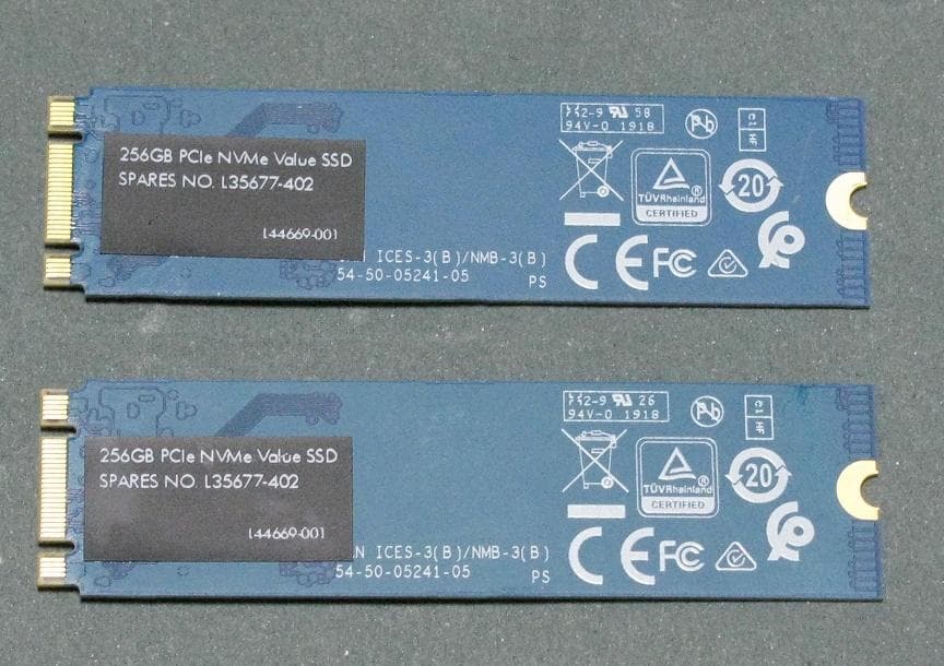 Western Digital SN520 256GB NVMe SSD 2枚