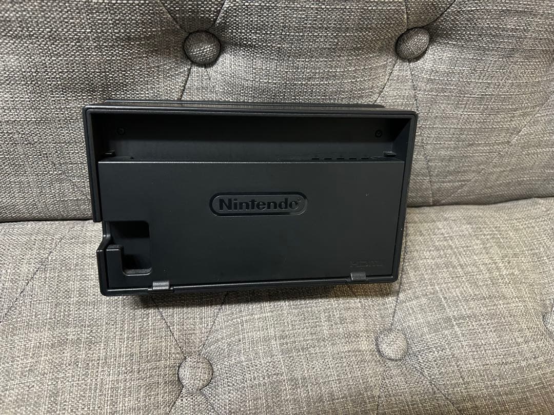 Nintendo Switch 本体 Joy-Conネオンブルー・ネオンレッド
