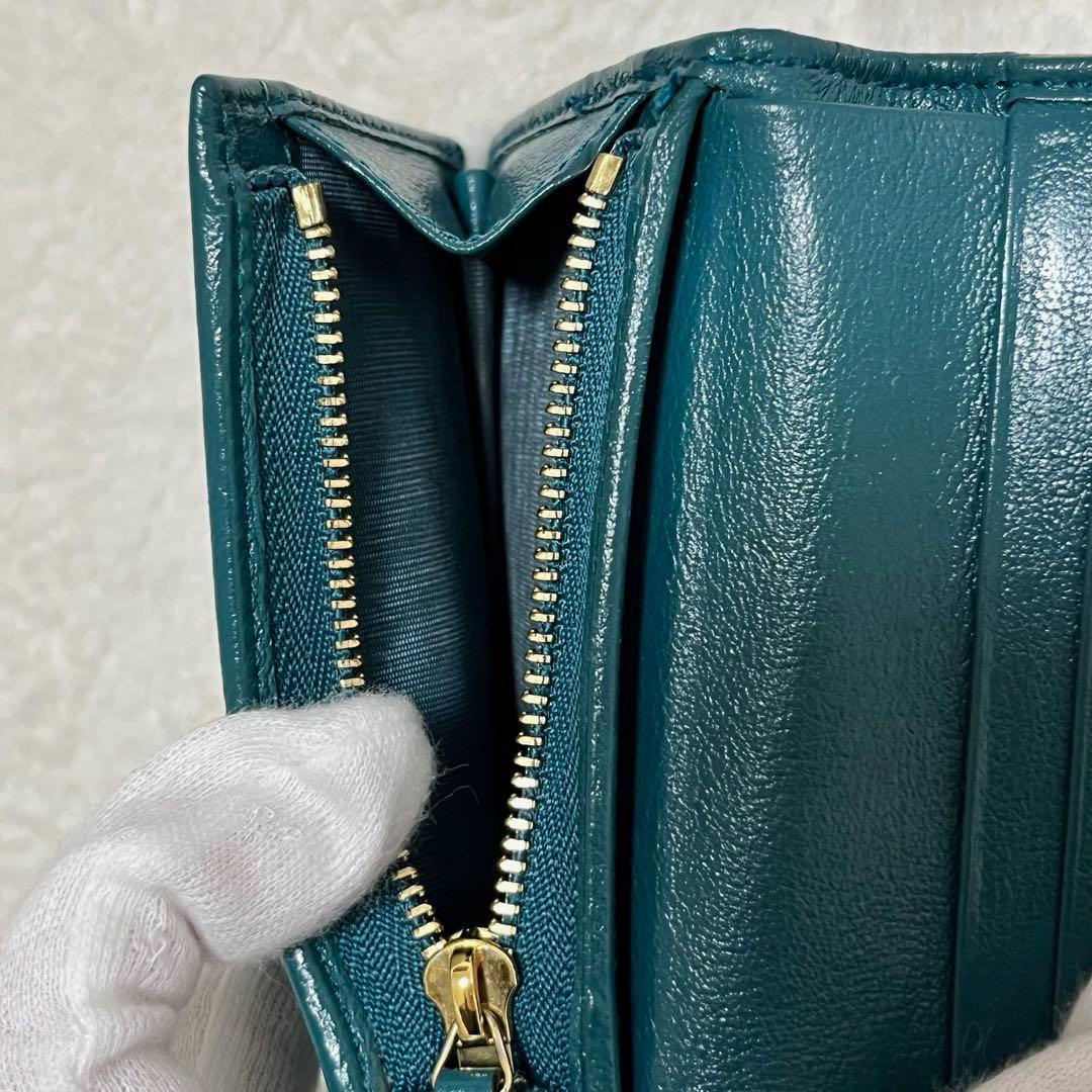 希少 GUCCI GGマーモント キルティング コンパクトウォレット ブルー