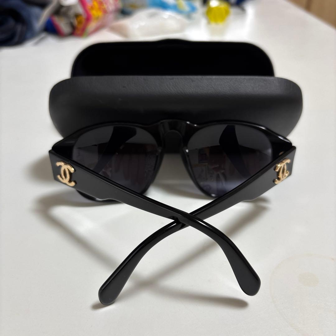 美品❣️最終値下げ‼️CHANEL ブラック ラウンド型サングラス