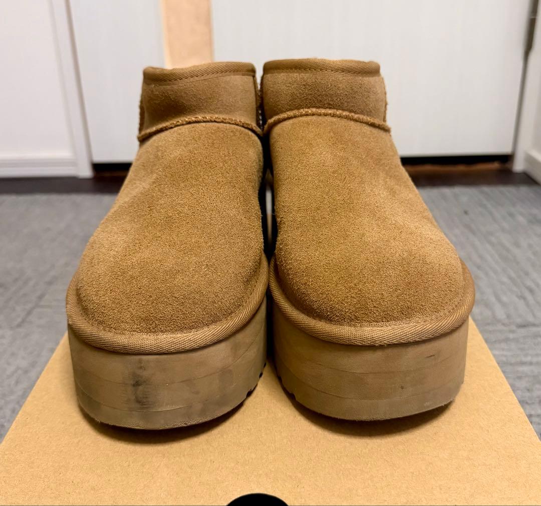 UGG クラシックウルトラミニ ブーツ