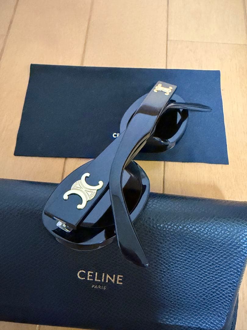 CELINE PARIS ブラックサングラス　トリオンフ　01 アセテート
