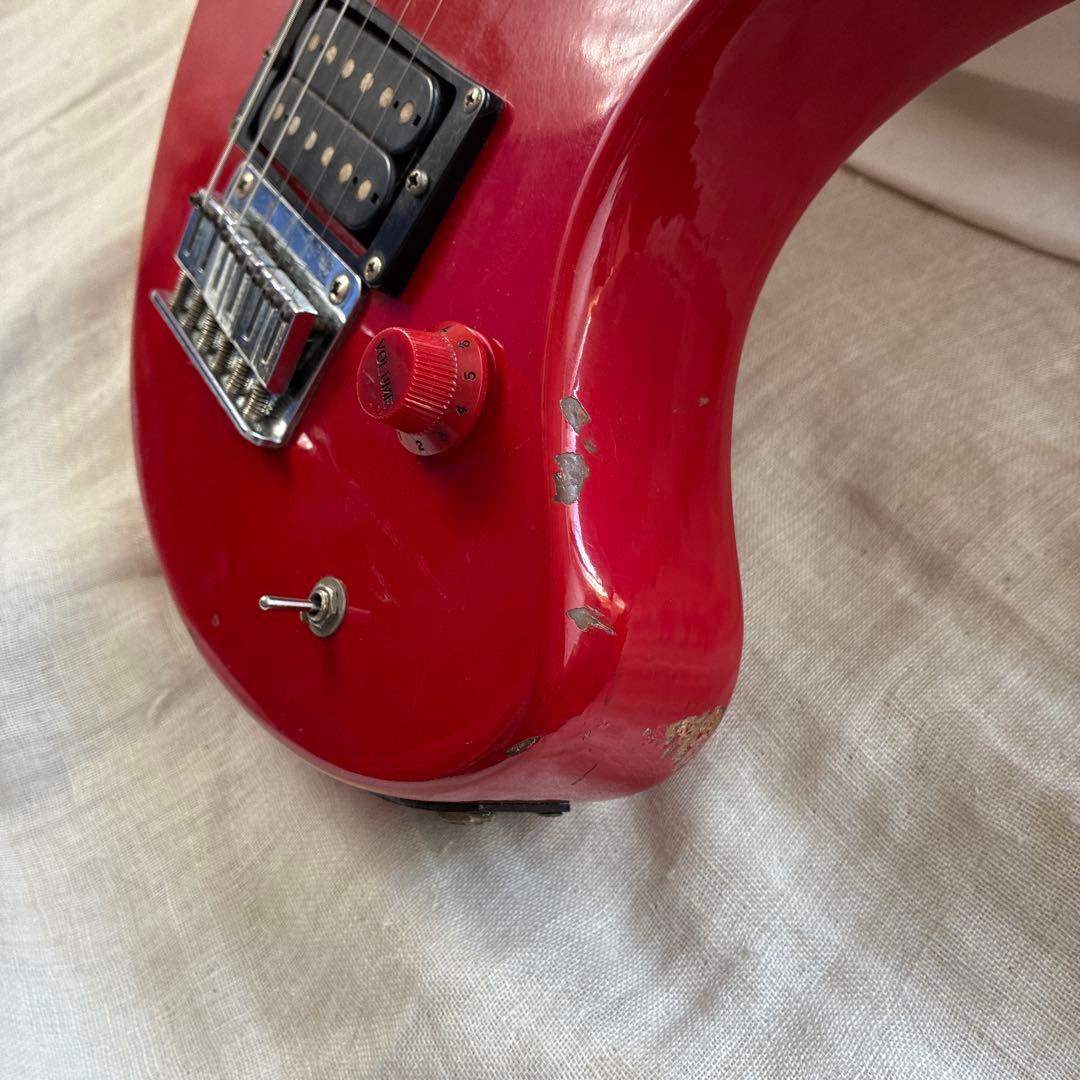 m*様 Fernandes zo-3 赤