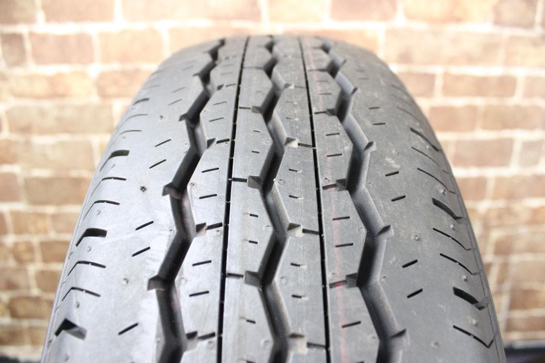【2025年製】新車外し・BS 195/80R15 ハイエース等・車検対応２３６