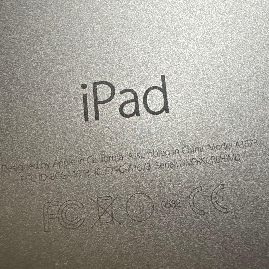 D*z様 iPad Pro 9.7インチ　32GB