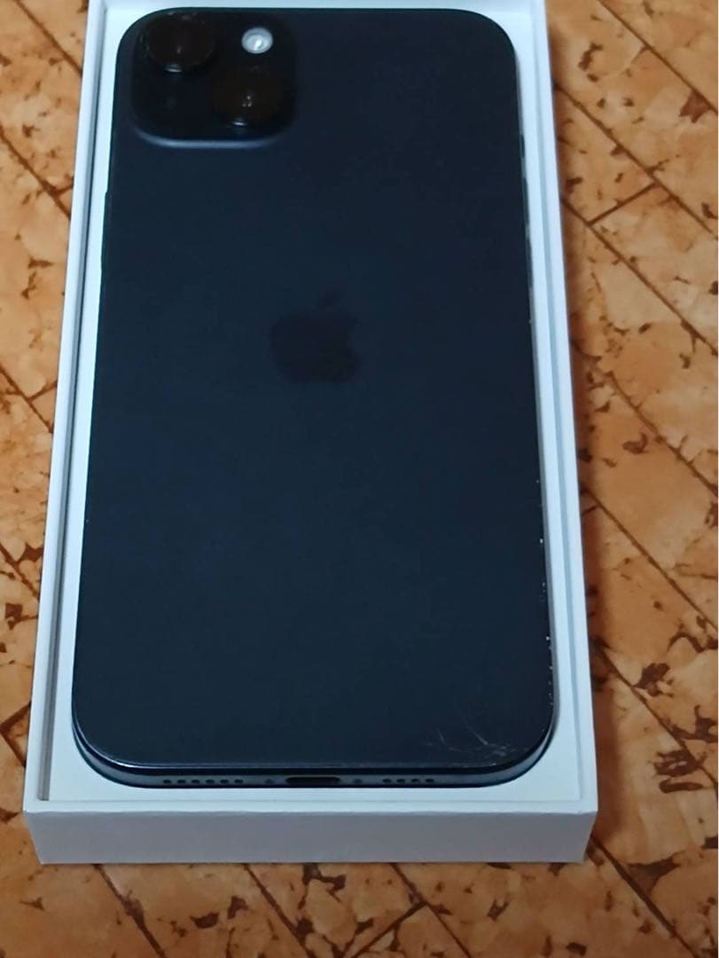 iPhone 15Plus SIMフリー　128GB バッテリー87%
